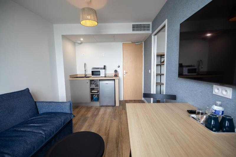 Apartment with Sea View image 4
