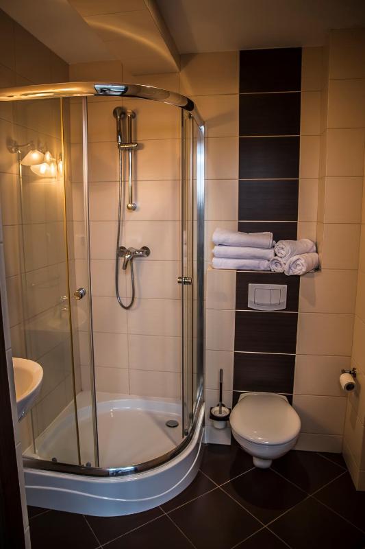 Double Room with Balcony image 2