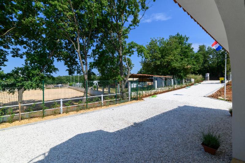 Holiday house with a swimming pool Medulin - 21049 - image 19