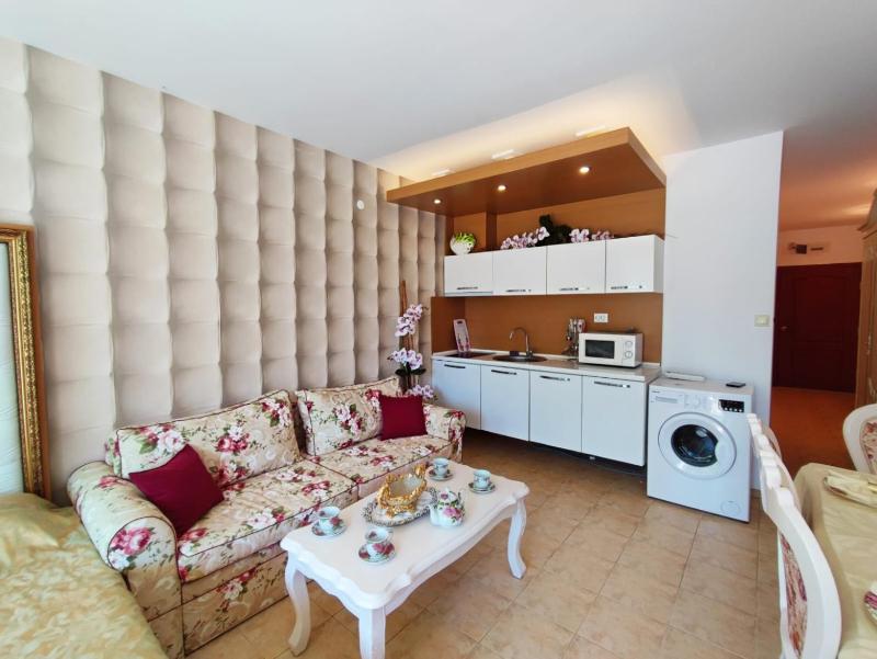 Dom-El Real Apartments in Sea View Complex - image 1