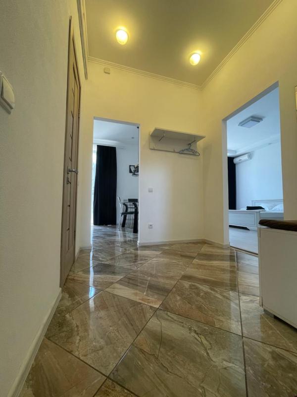 Apartment image 3