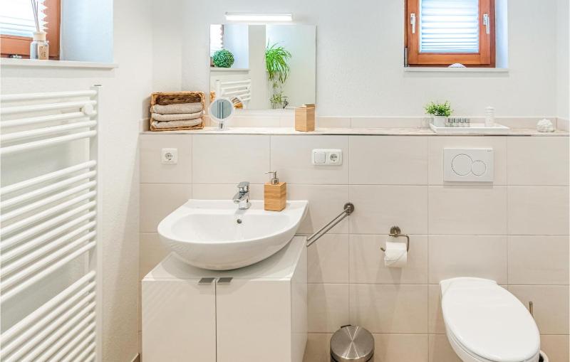 Nice Apartment In Hasselberg With Wifi - image 15