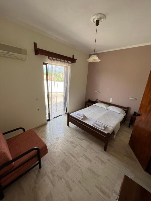 Standard Apartment image 2