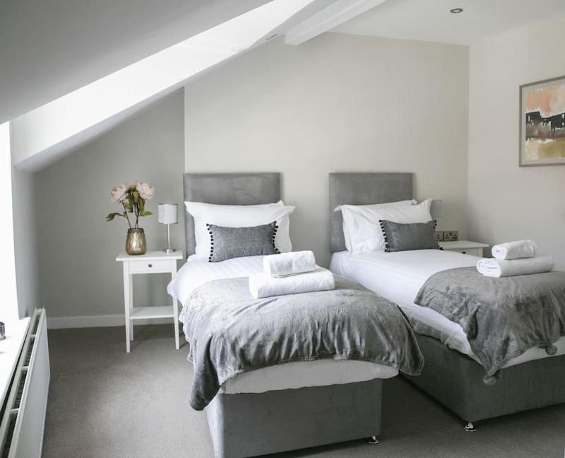 St Magnus House Fabulous Harrogate town house - image 3