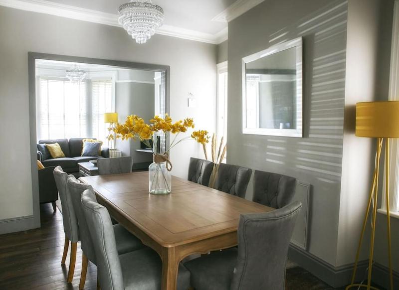 St Magnus House Fabulous Harrogate town house - image 5