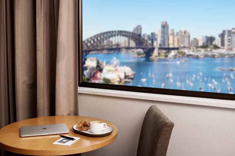 Harbour Bridge Twin Room image 4