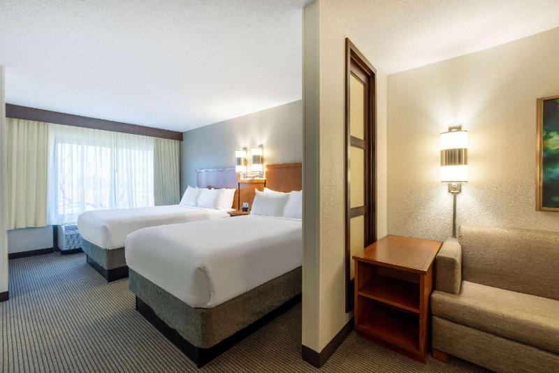 Junior Suite with Two Double Beds - Non-Smoking image 4