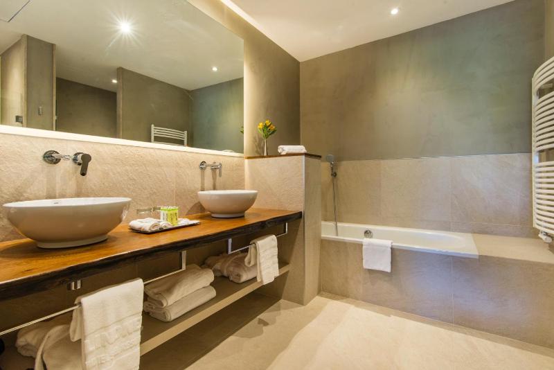 Junior Suite image 2