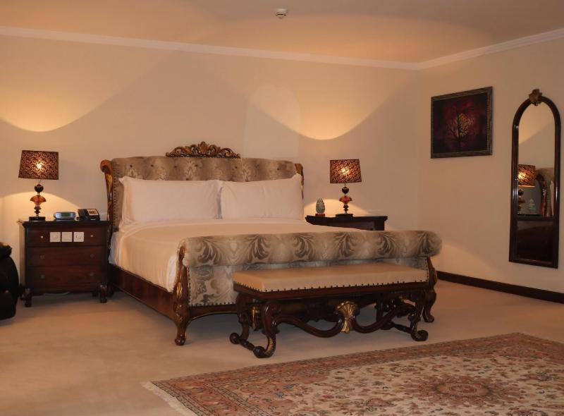 Presidential Suite, Executive lounge access, 1 Bedroom Suite image 3