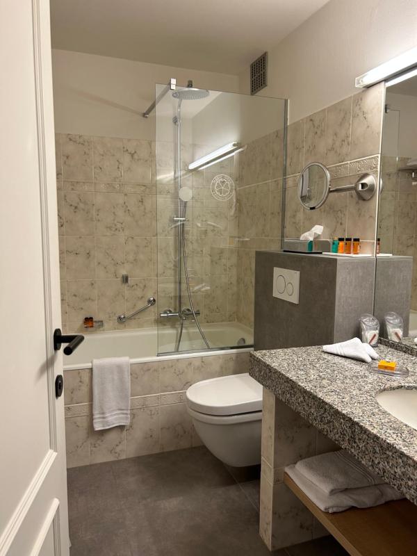 Deluxe Double Room image 4