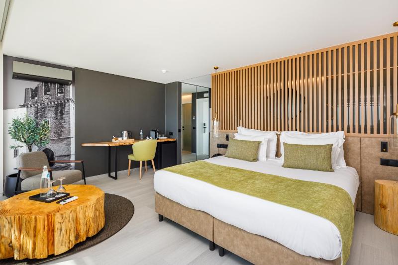 Deluxe Suite with Ria Formosa View image 3