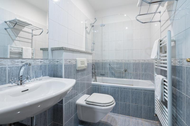 Double Room with Terrace image 3