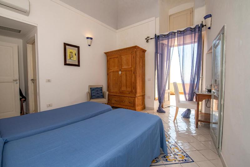 Double or Twin Room with Sea View image 1