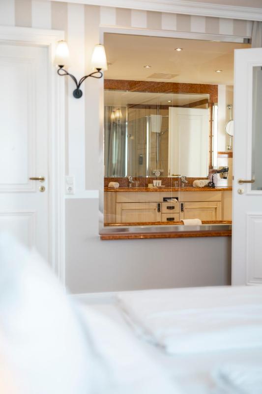 Suite image 3