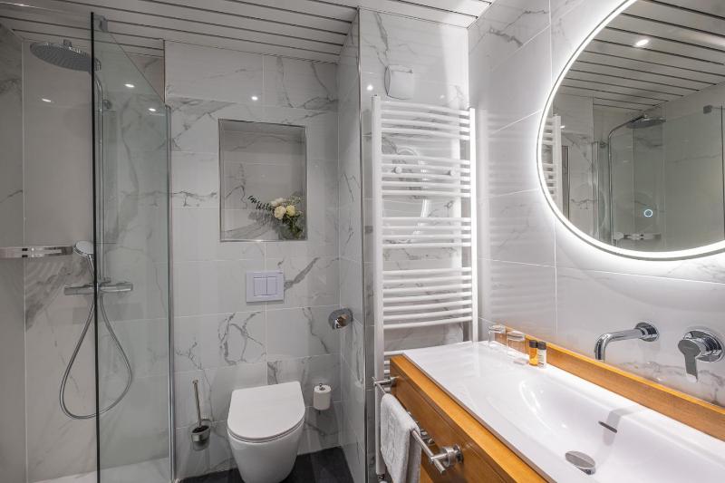 Superior Double Room image 2