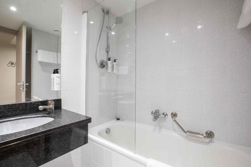 Double or Twin Room image 2