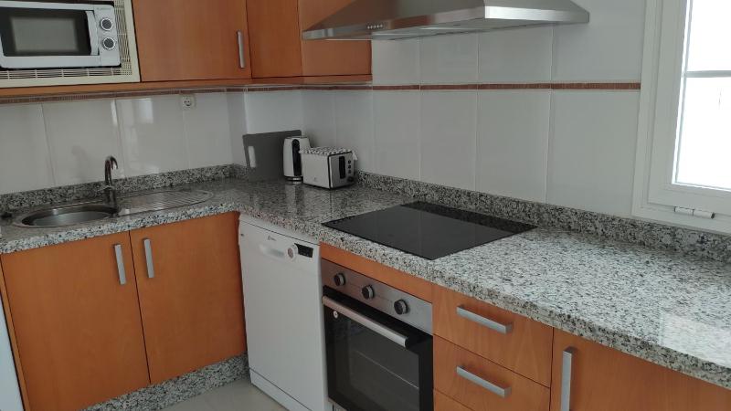 2 bedroom 2 bedroom apartment with Swimming Pool - image 25