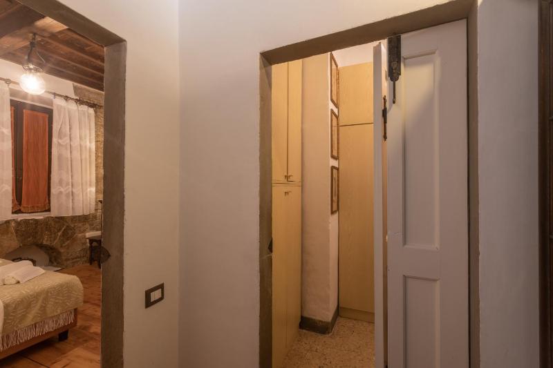 Boutique Ponte Vecchio - image 9
