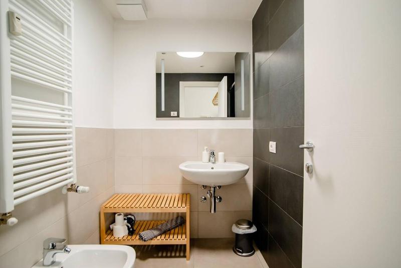 Guesthouse Tree Rooms Modern - image 31