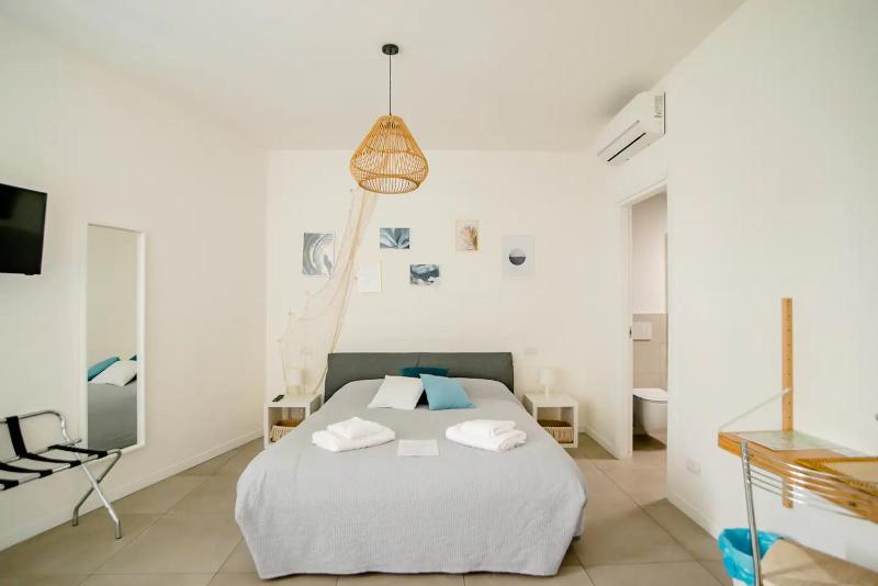 Guesthouse Tree Rooms Modern - image 50