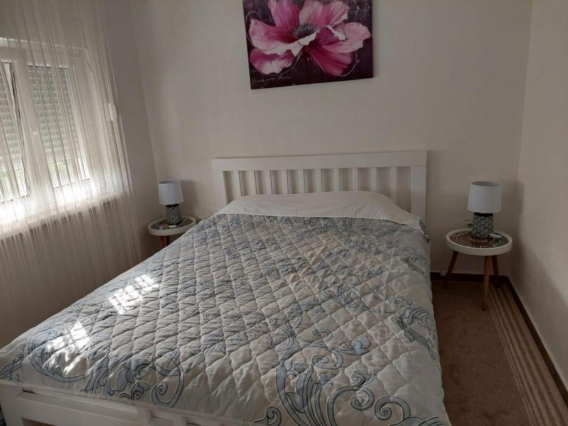 King Room with Mountain View image 1