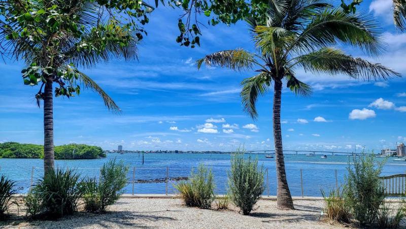 Arlington Bungalows-Sarasota 10 min to Siesta Key - image 14