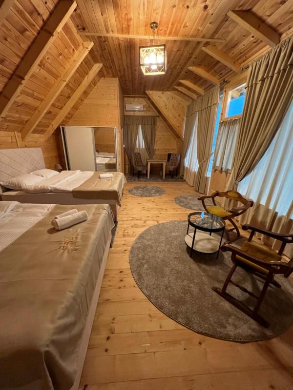 Deluxe Villa image 3