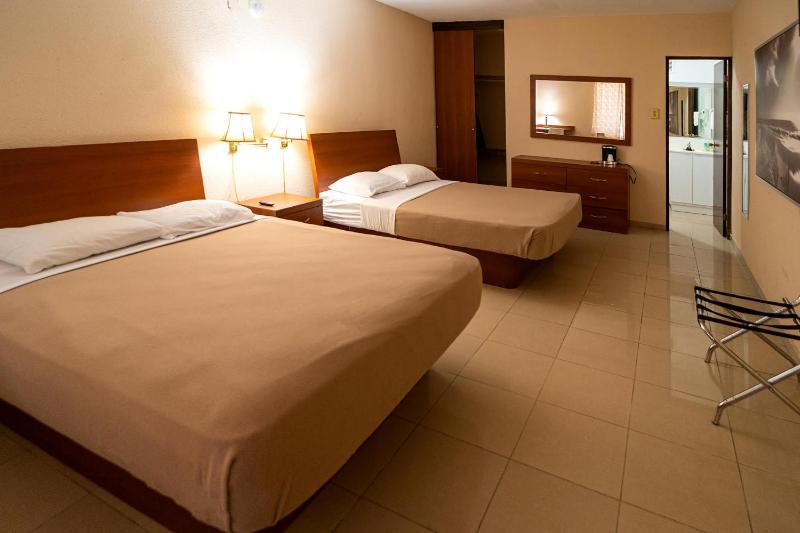 Superior Queen Room with Two Queen Beds image 1