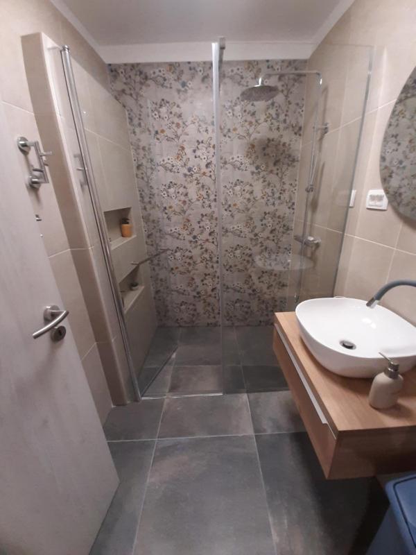 QR Apartment for Family Couples or Friends stay - image 10