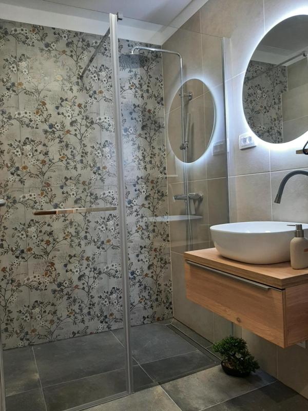 QR Apartment for Family Couples or Friends stay - image 11
