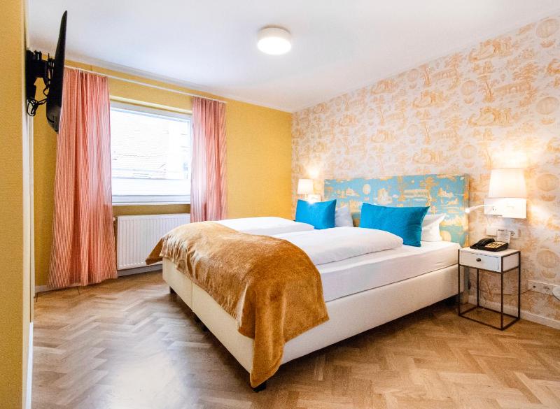 Standard Double Room image 2