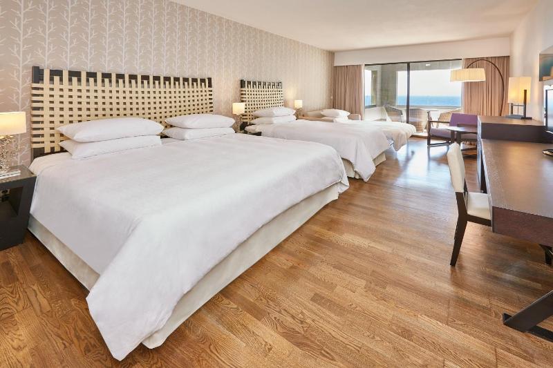 Family Room, Guest room, 1 King or 2 Twin/Single Bed(s) image 4