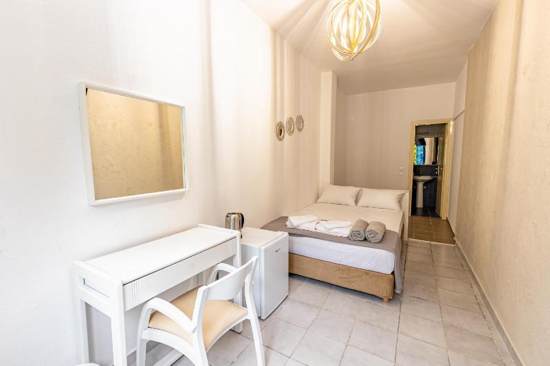 Budget Double Room image 1