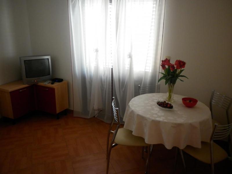 Two-Bedroom Apartment with Balcony and Sea View image 2