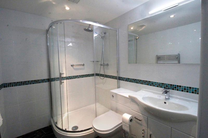 Executive Suite image 2