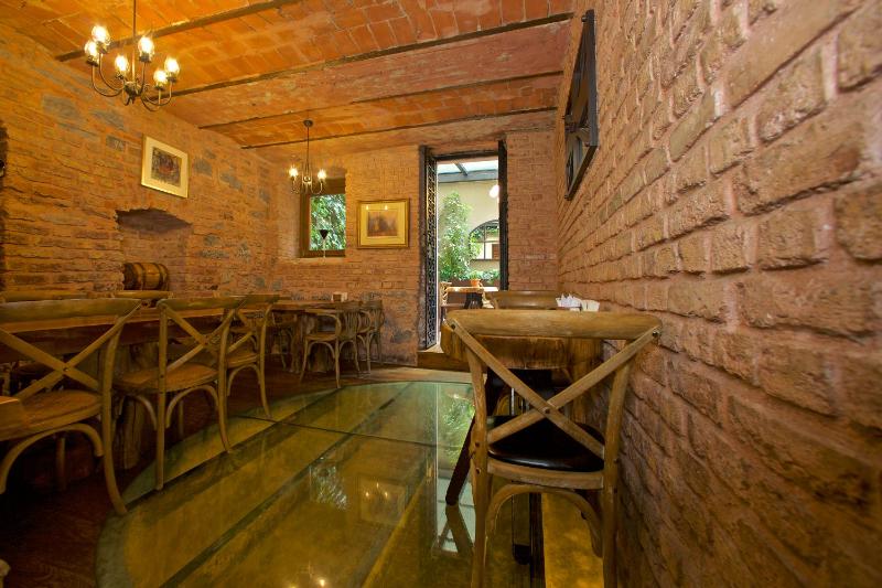 Economy Double Room image 2