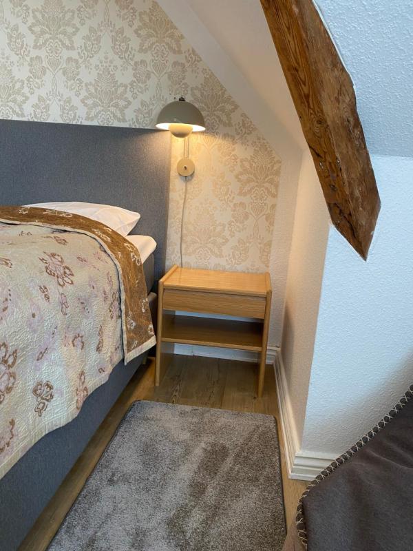 Double Room image 4
