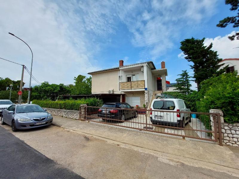 Apartments Katica - image 8