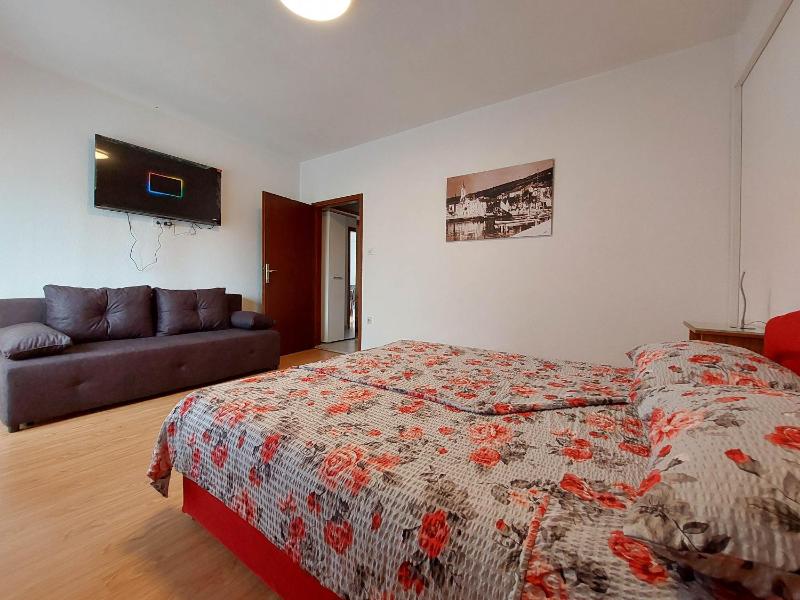 Apartments Katica - image 13