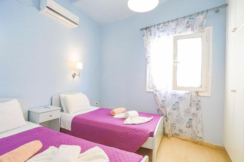Kaminaki Beachfront Apartments - image 21