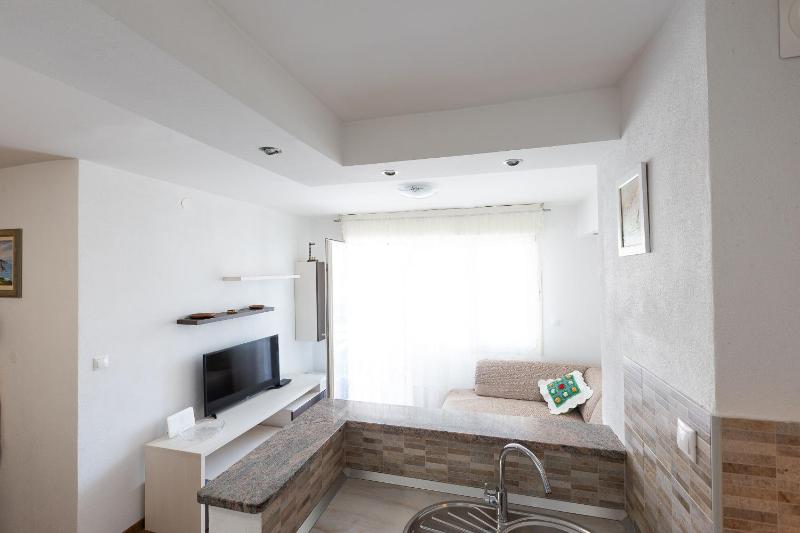 Apartment Srecko - image 6