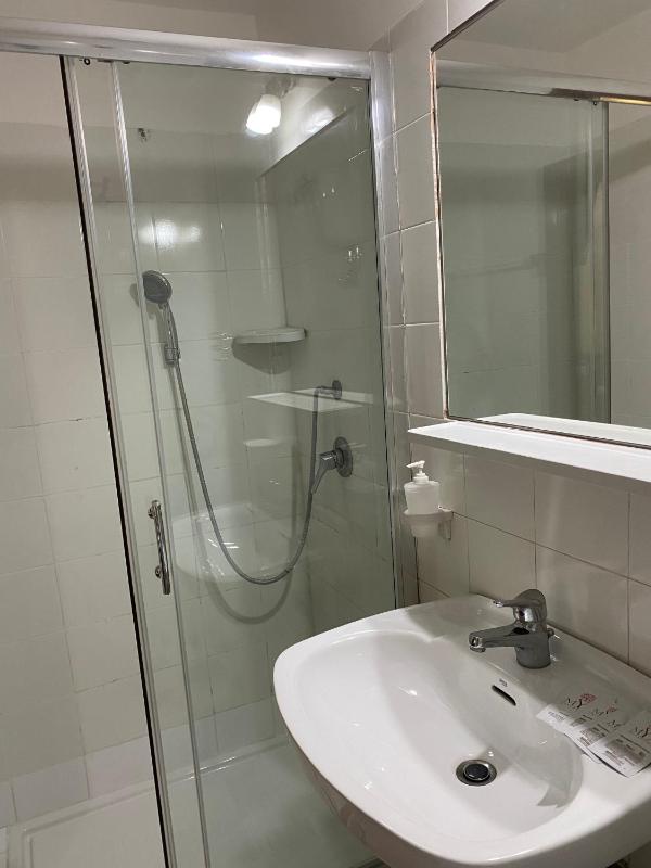 Double Room with Private Bathroom image 2