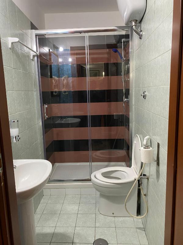 Triple Room with Private Bathroom image 2