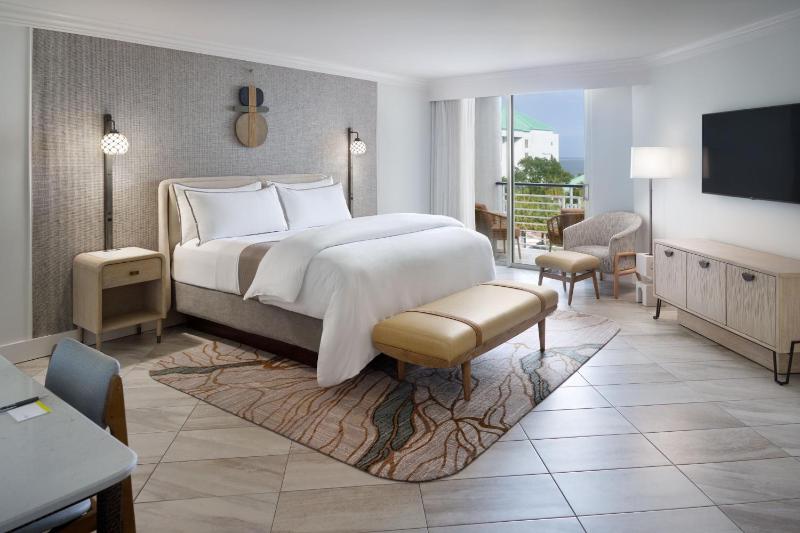 Vice Presidential Suite, Executive Suite, 1 King, Sofa bed image 3
