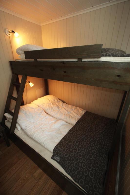 Three-Bedroom Apartment (6 Adults) image 1