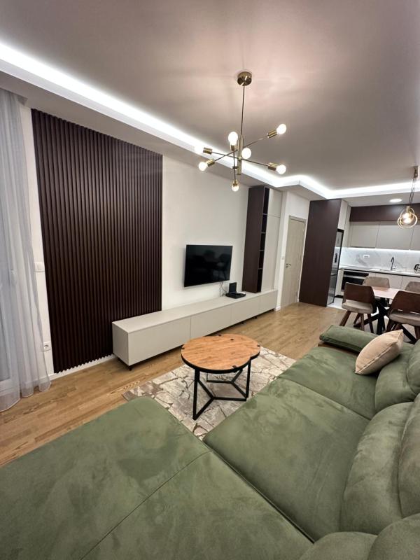 Luxury Apartments D&B Images