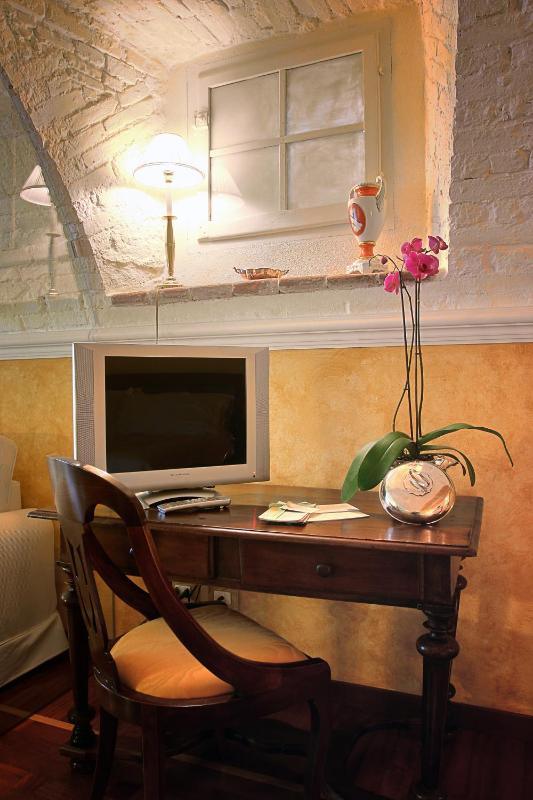 Superior Double Room image 3