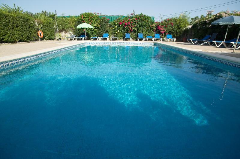 Apartamentos Bolonia Paraiso - image 37