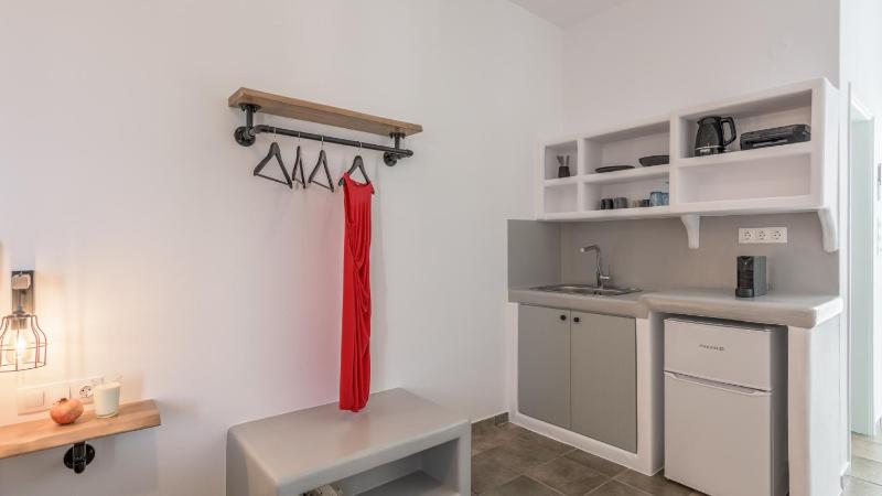 Queen Room with Sea View image 3