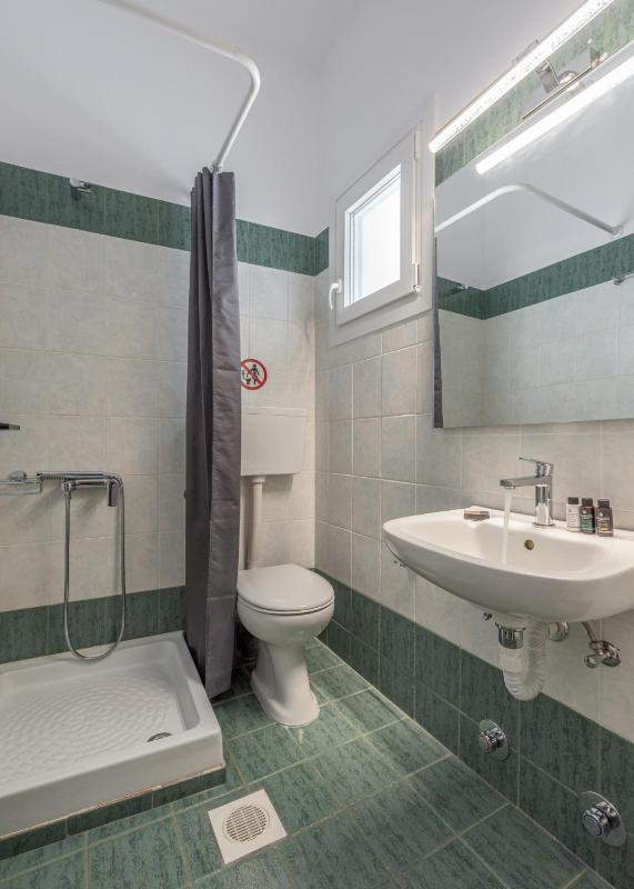 Queen Room with Sea View image 2